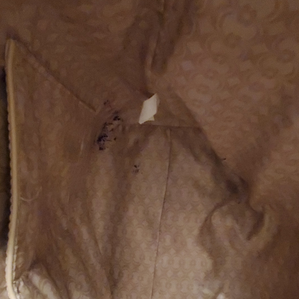 Purse - Picture 2 of 3